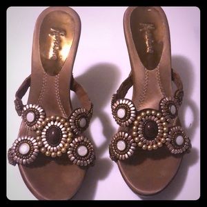 Marciano heels gold hammered heel detail size 7.5